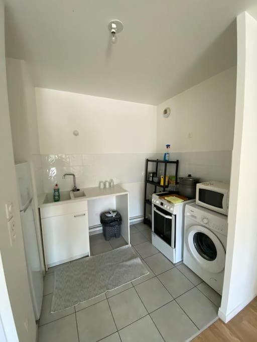 Grand Appartement Entier Situe A Aulnay-Sous-Bois Exteriör bild